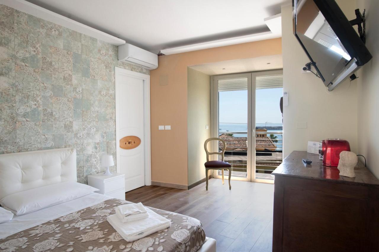 Vista Mare Apartments Giardini Naxos Esterno foto